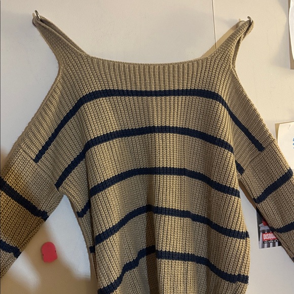 Chic Off-Shoulder Striped Sweater in Navy and Tan - Picture 2 of 3